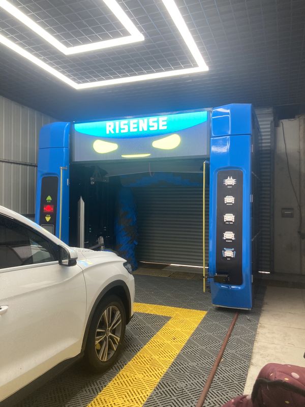 スマート広告画面付き自動サファイアカラーロールオーバー洗車機 CF380