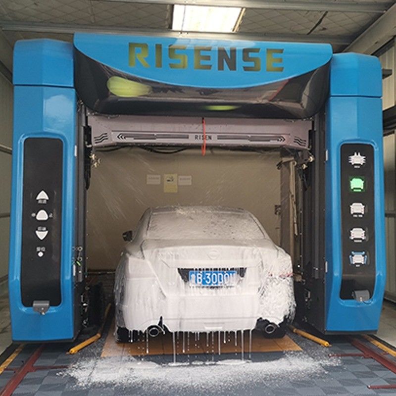 マレーシアでタッチフリー洗車Risense 360 フルオートマティック ブラシなし 接触式 洗車機