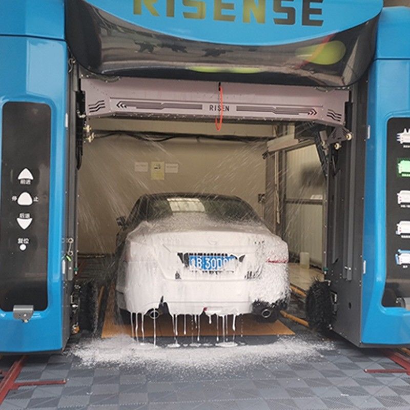 マレーシアでタッチフリー洗車Risense 360 フルオートマティック ブラシなし 接触式 洗車機